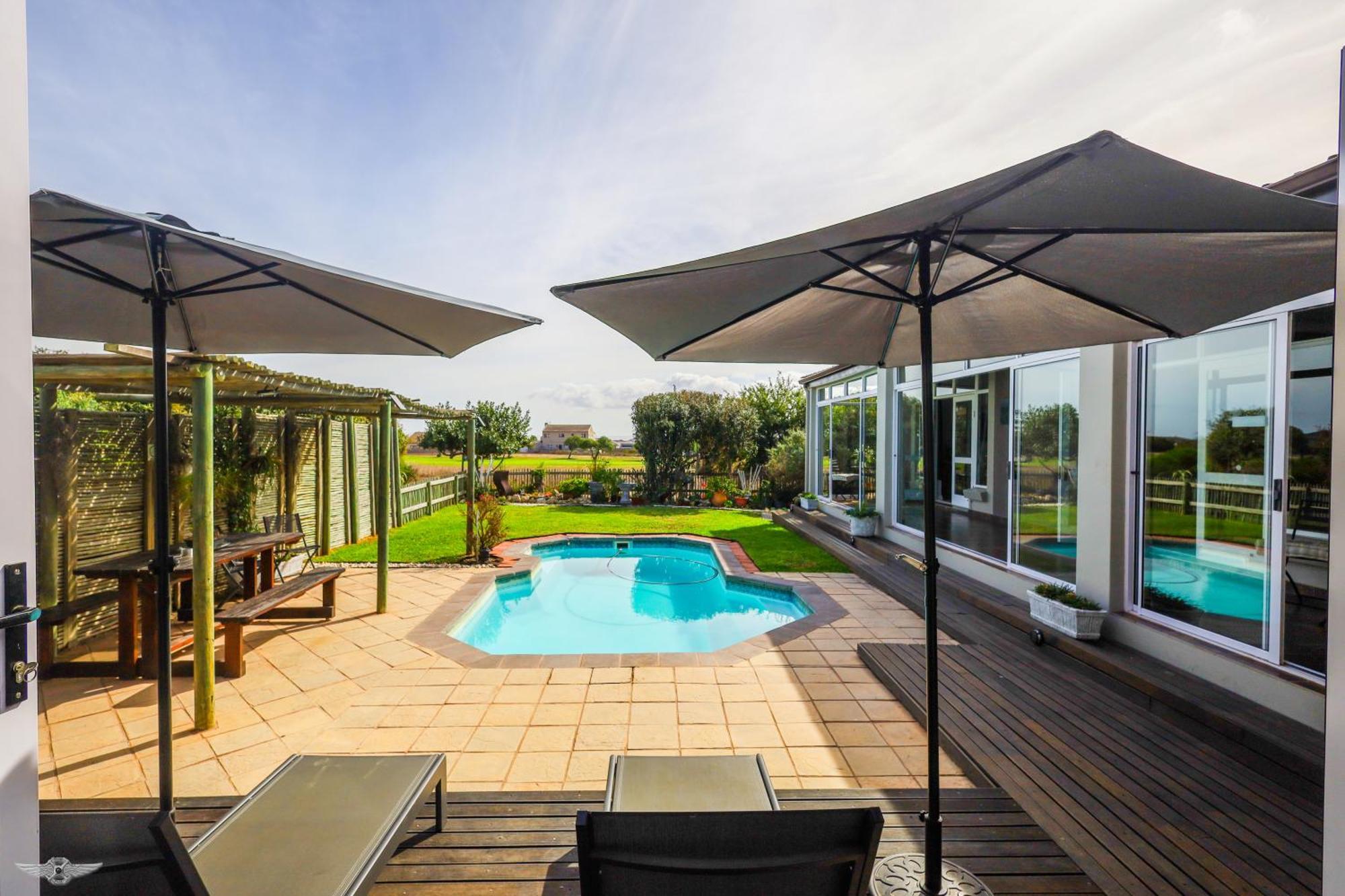 Flensborg Studios & Penthouse - Langebaan Golf Estate ภายนอก รูปภาพ